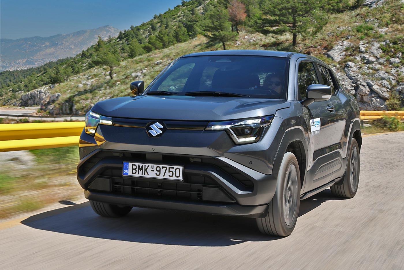 https://cdn.autogreeknews.gr/wp-content/uploads/2026/05/Suzuki-e-Vitara-4WD-1.jpg