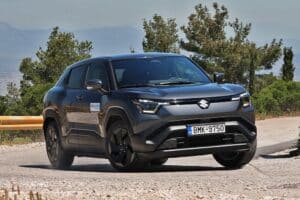 Suzuki e Vitara 4WD (16)
