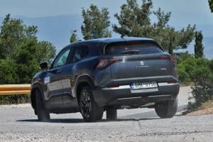 Suzuki e Vitara 4WD (18)