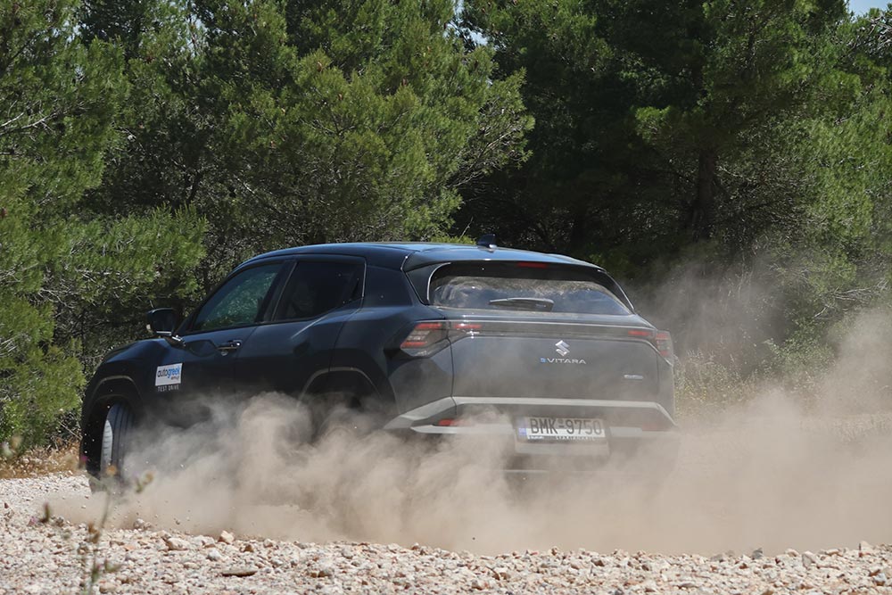 https://cdn.autogreeknews.gr/wp-content/uploads/2026/05/Suzuki-e-Vitara-4WD-21.jpg