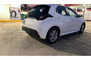 Toyota-Yaris-Hybrid-2024-2