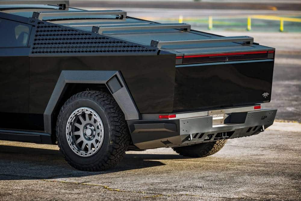 https://cdn.autogreeknews.gr/wp-content/uploads/2026/05/Unplugged-Performance-Tesla-Cybertruck-New-7-2048x.jpg
