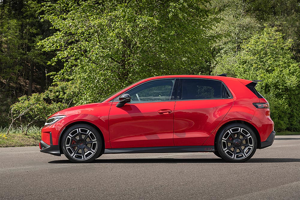 https://cdn.autogreeknews.gr/wp-content/uploads/2026/05/VW-ID.-Polo-GTI-8.jpg