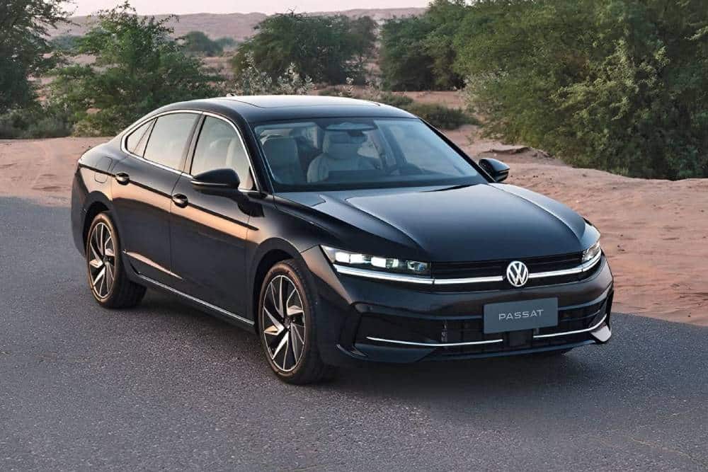 https://cdn.autogreeknews.gr/wp-content/uploads/2026/05/VW_Passat_2026_sedan_Saudi_Arabia-6.jpg