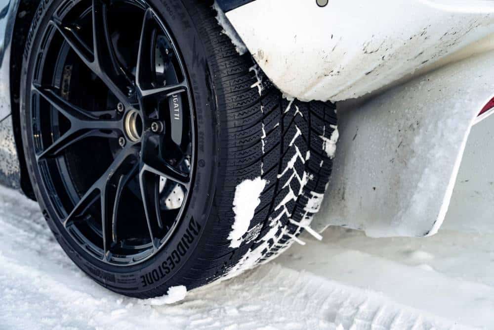 https://cdn.autogreeknews.gr/wp-content/uploads/2026/05/bugatti-tourbillon-snow-testing-3.jpg
