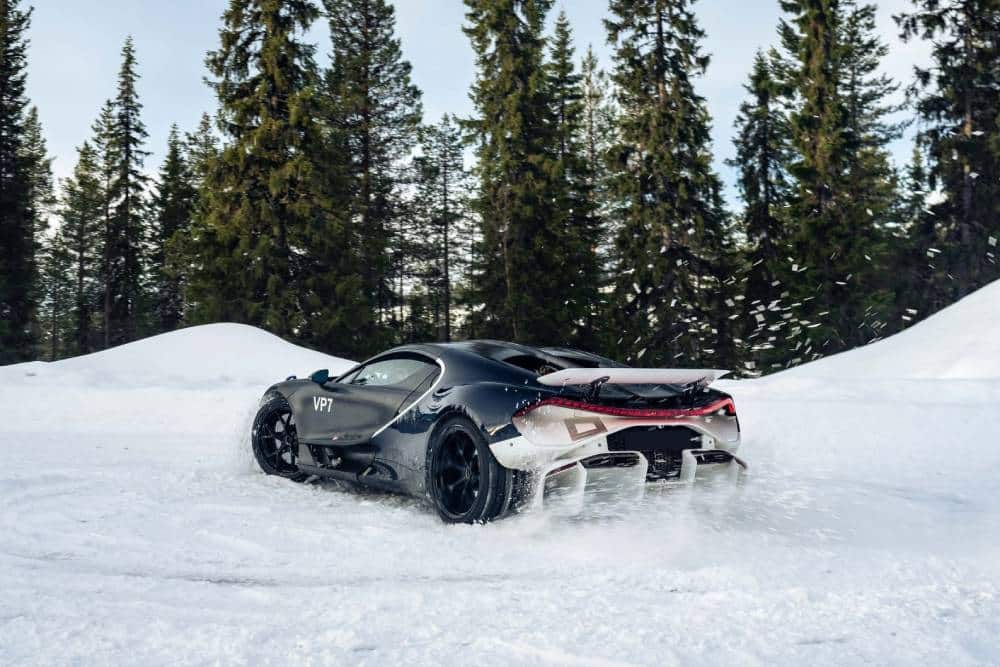 https://cdn.autogreeknews.gr/wp-content/uploads/2026/05/bugatti-tourbillon-snow-testing-6.jpg