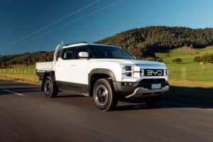 byd shark 6 dynamic cab (1)