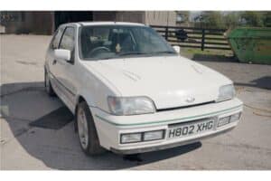 ford-fiesta-rs-turbo-sat-parked-25-years (1)