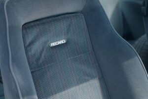 ford-fiesta-rs-turbo-sat-parked-25-years (4)