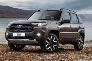 lada niva travel leather 02