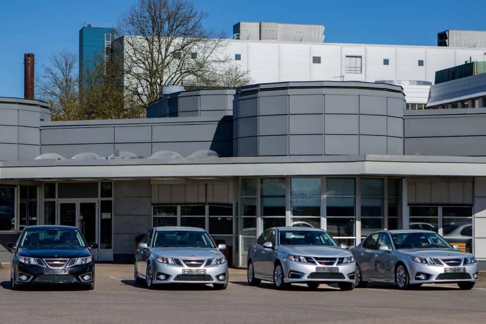 https://cdn.autogreeknews.gr/wp-content/uploads/2026/05/last-saabs-for-sale-6.jpg