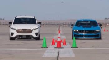 Μίλια μπροστά από τη Mach-E η Mustang σε πωλήσεις