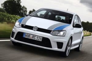 volkswagen_polo_r_wrc_street_15