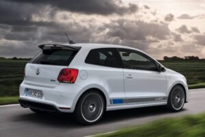 volkswagen_polo_r_wrc_street_22