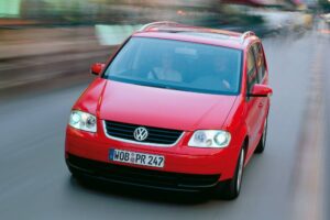 volkswagen_touran_216