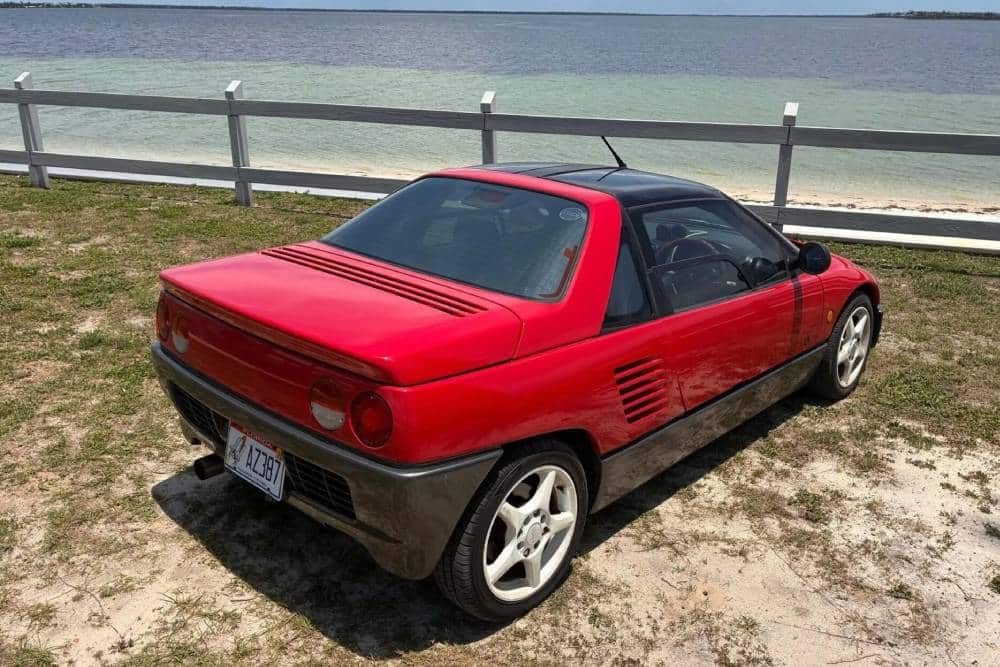 https://cdn.autogreeknews.gr/wp-content/uploads/2026/06/1992-Autozam-AZ1-Cars-Bids-00008-2048x1536-1.jpg