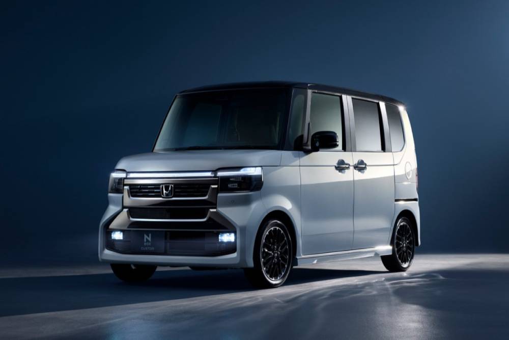 https://cdn.autogreeknews.gr/wp-content/uploads/2026/06/2026-honda-n-box-06.jpg