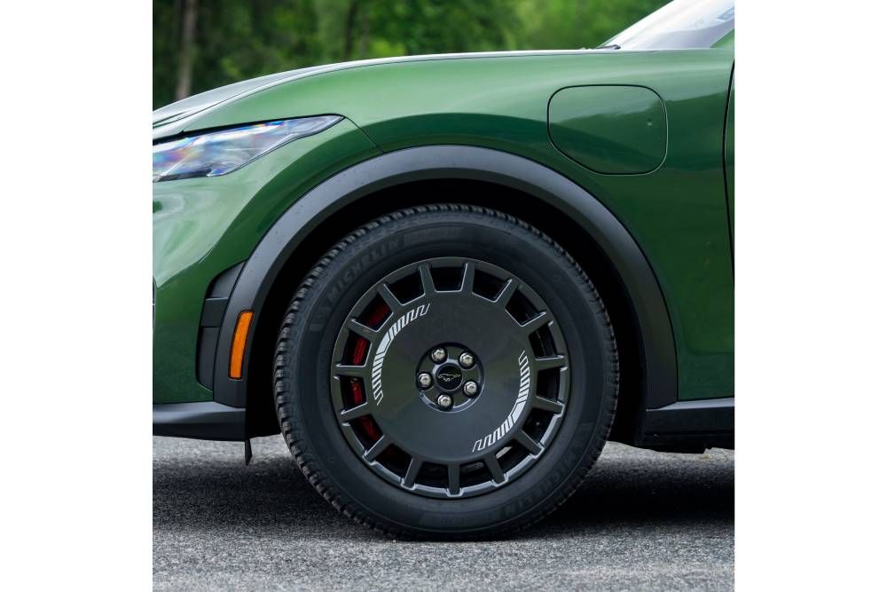 https://cdn.autogreeknews.gr/wp-content/uploads/2026/06/2026_Ford_Mustang_Mach-E_Rally_7.jpg