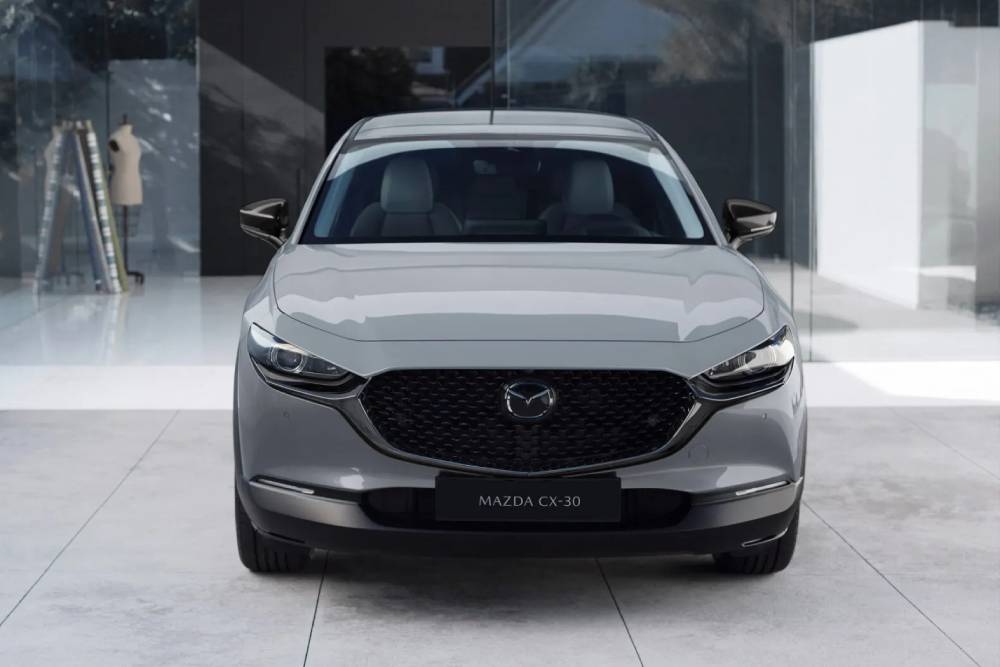 https://cdn.autogreeknews.gr/wp-content/uploads/2026/06/2027-Mazda-CX-30-Makoto-Europe-4-2048x1366-1.jpg