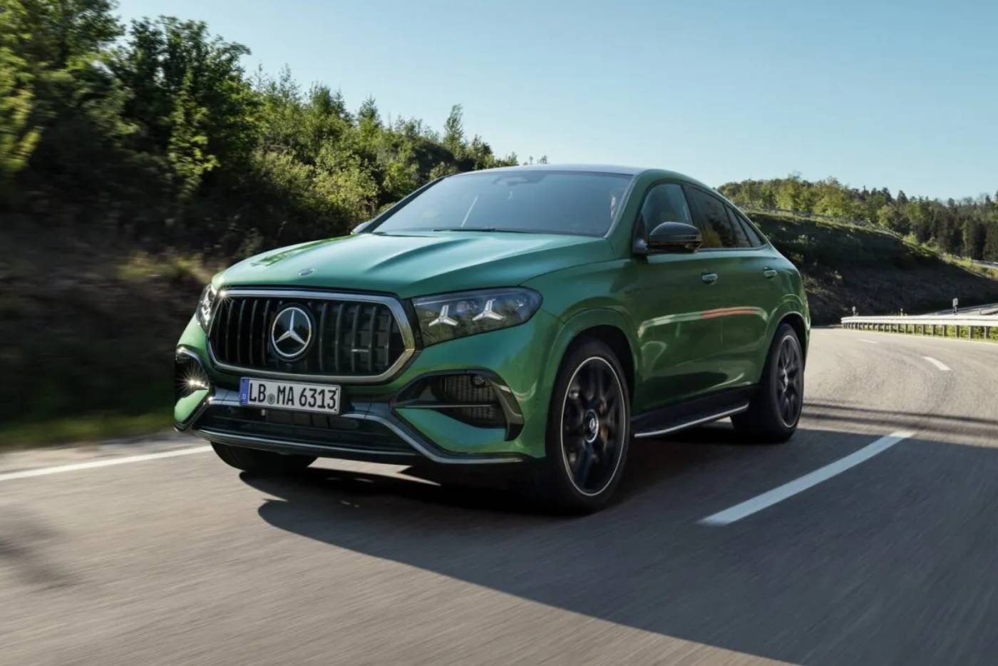 https://cdn.autogreeknews.gr/wp-content/uploads/2026/06/2027-Mercedes-AMG-GLE-GLS-63-1-2048x1366-1.jpg