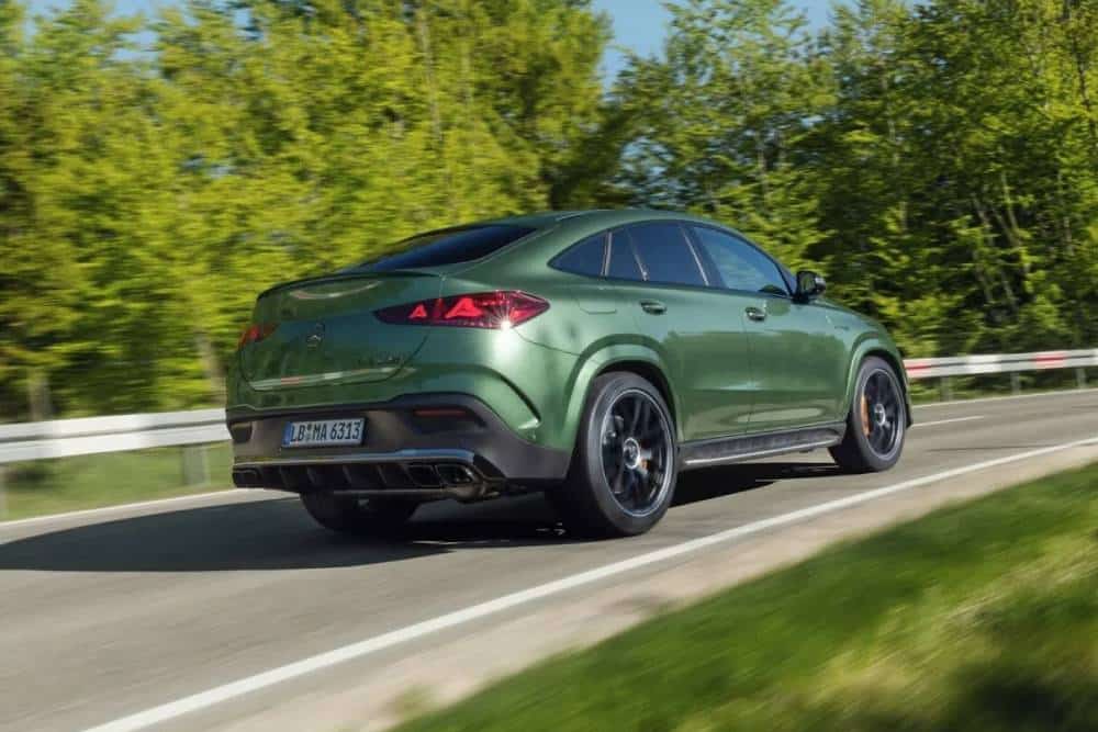 https://cdn.autogreeknews.gr/wp-content/uploads/2026/06/2027-Mercedes-AMG-GLE-GLS-63-4-2048x1366-1.jpg