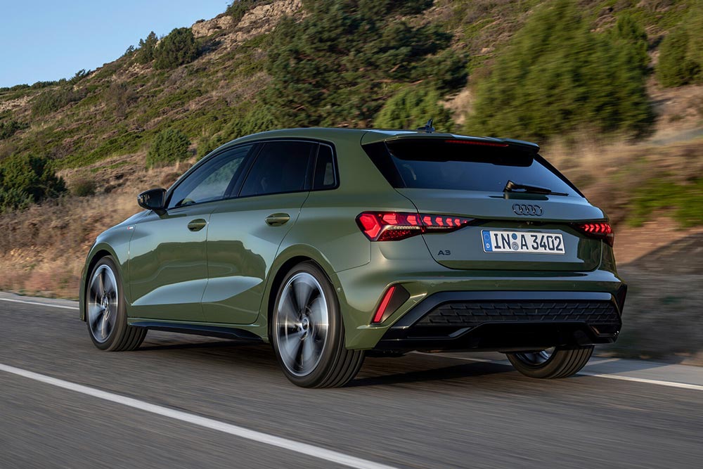https://cdn.autogreeknews.gr/wp-content/uploads/2026/06/Audi-A3-2026-11.jpg
