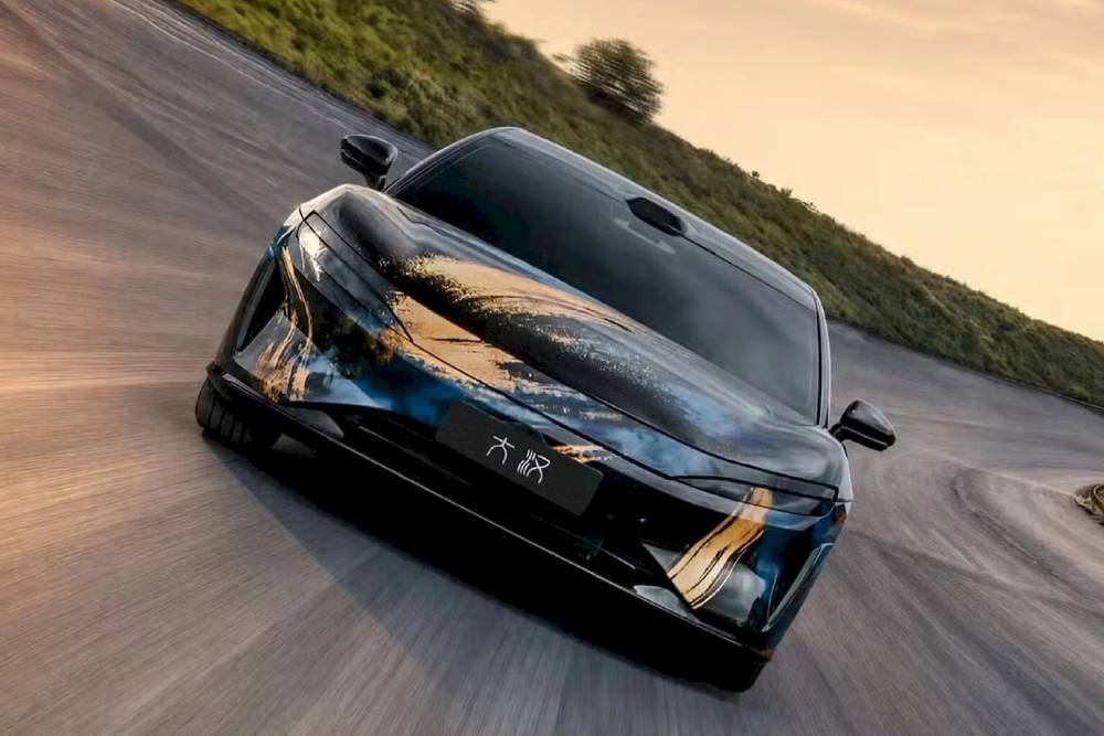 https://cdn.autogreeknews.gr/wp-content/uploads/2026/06/BYD-Great-Han-7.jpg