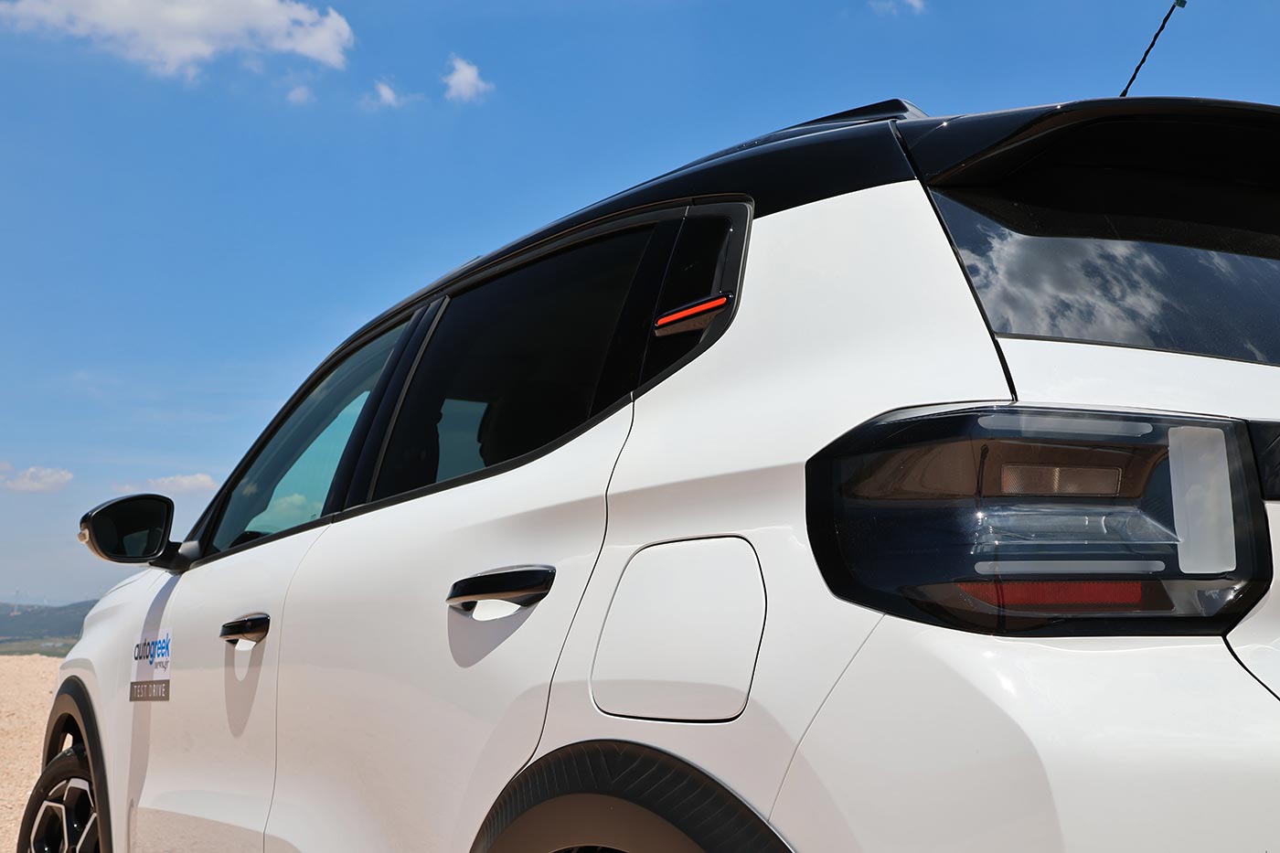 https://cdn.autogreeknews.gr/wp-content/uploads/2026/06/Citroen-C3-side.jpg