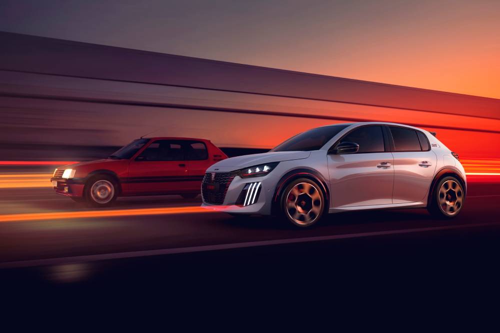 https://cdn.autogreeknews.gr/wp-content/uploads/2026/06/DY09_208_GTI_DUO_FRONT-1.jpg
