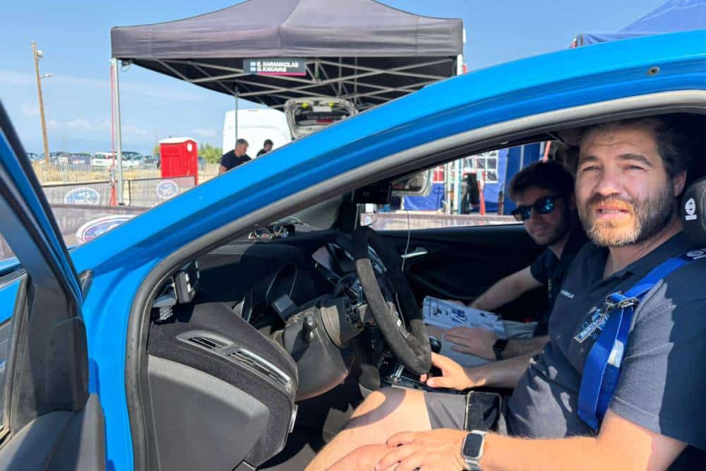 https://cdn.autogreeknews.gr/wp-content/uploads/2026/06/FORD-CAR-CENTER_Acropolis-Rally-2026_2-1.jpg