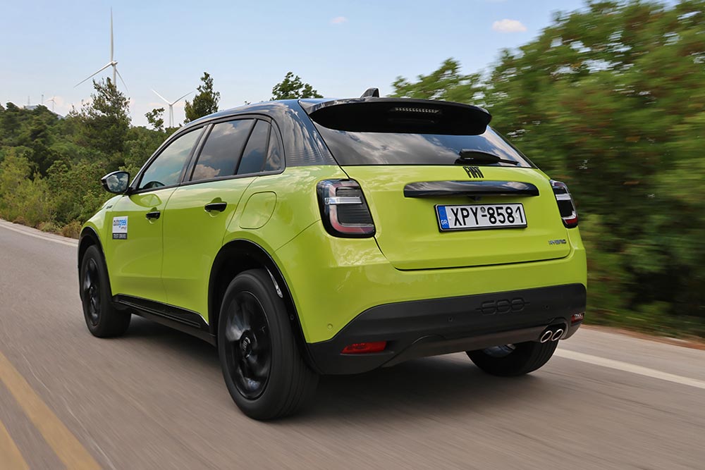 https://cdn.autogreeknews.gr/wp-content/uploads/2026/06/Fiat-600-1.2-Hybrid-145-17-1.jpg