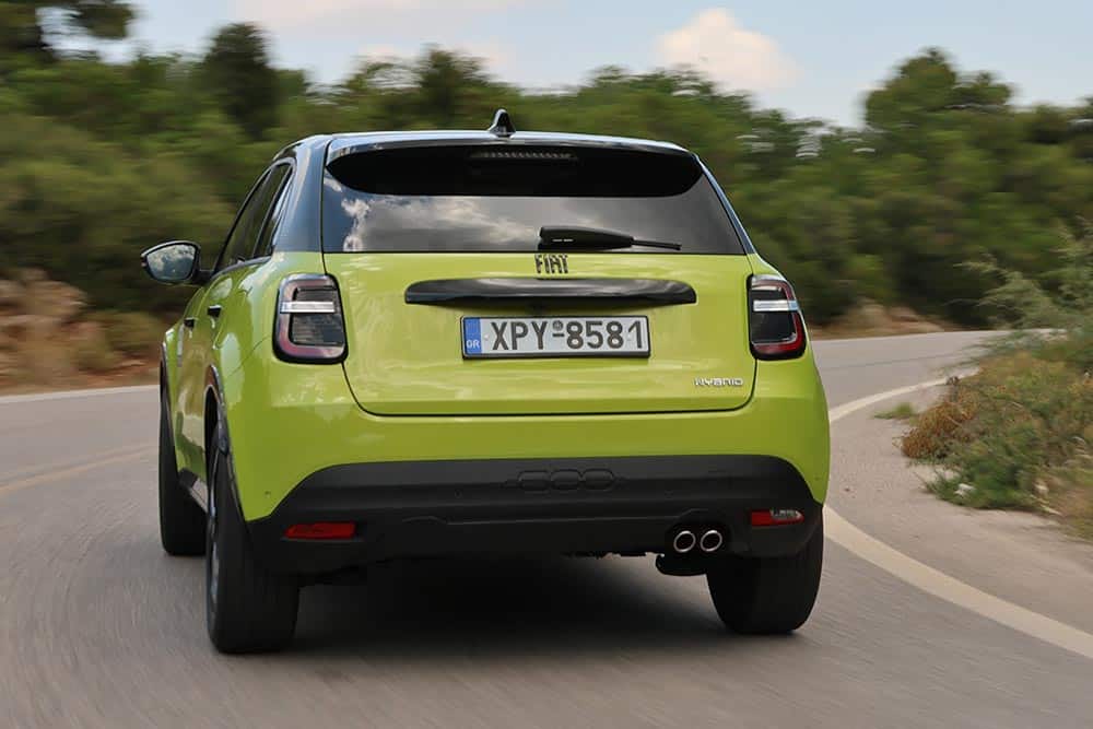 https://cdn.autogreeknews.gr/wp-content/uploads/2026/06/Fiat-600-1.2-Hybrid-145-18-1.jpg