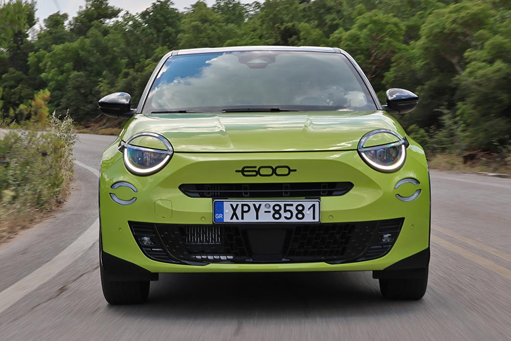 https://cdn.autogreeknews.gr/wp-content/uploads/2026/06/Fiat-600-1.2-Hybrid-145-19-1.jpg