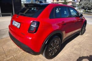 Fiat 600 Hybrid 2024 (4)