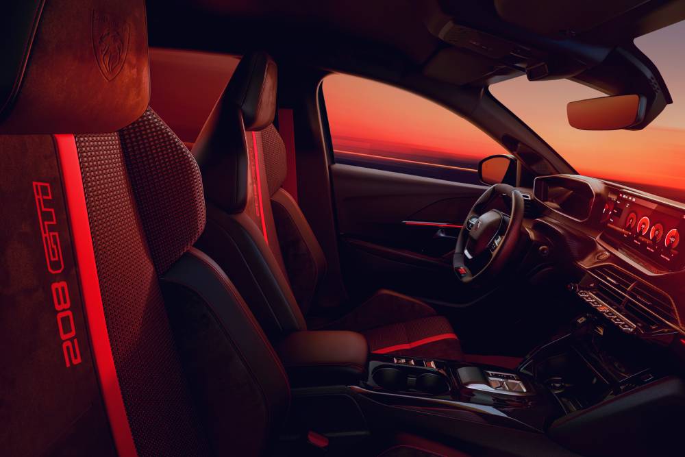 https://cdn.autogreeknews.gr/wp-content/uploads/2026/06/GI03_208-GTI_INTERIOR_SIDE-1.jpg
