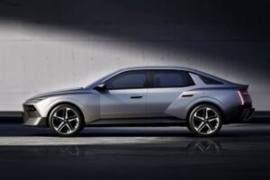 Hyundai-Avante-Elantra-3-2048×1152