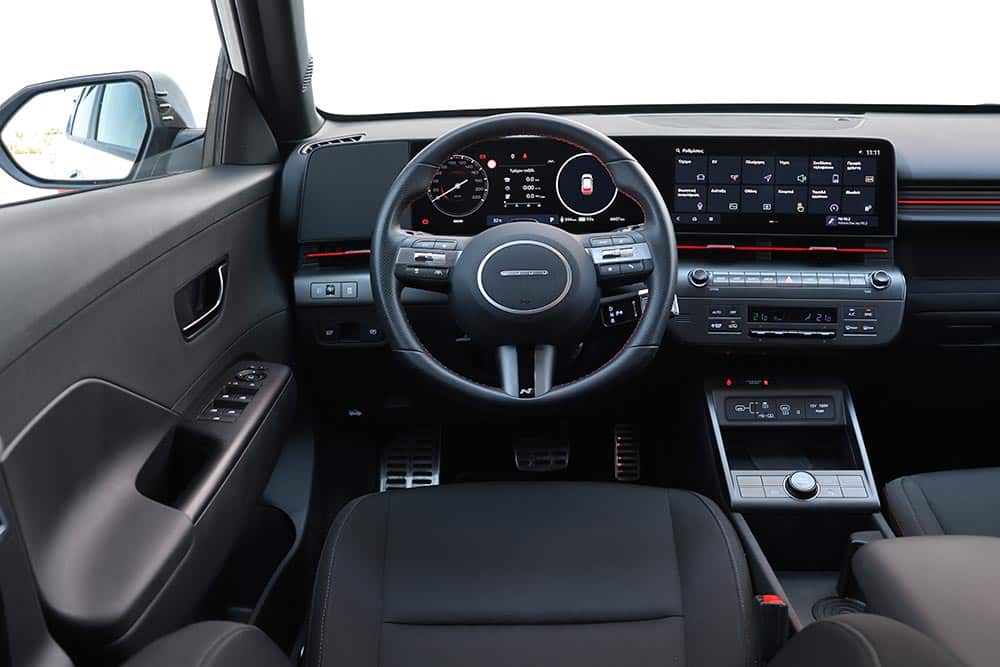 https://cdn.autogreeknews.gr/wp-content/uploads/2026/06/Hyundai-Kona-Electric-MY26-N-Line-interior-2.jpg