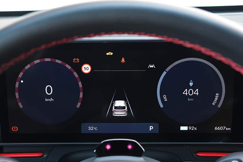 https://cdn.autogreeknews.gr/wp-content/uploads/2026/06/Hyundai-Kona-Electric-MY26-N-Line-interior-21.jpg
