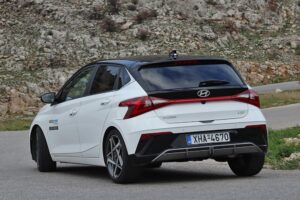 Hyundai-i20-1.0T-100-HP-FL-11