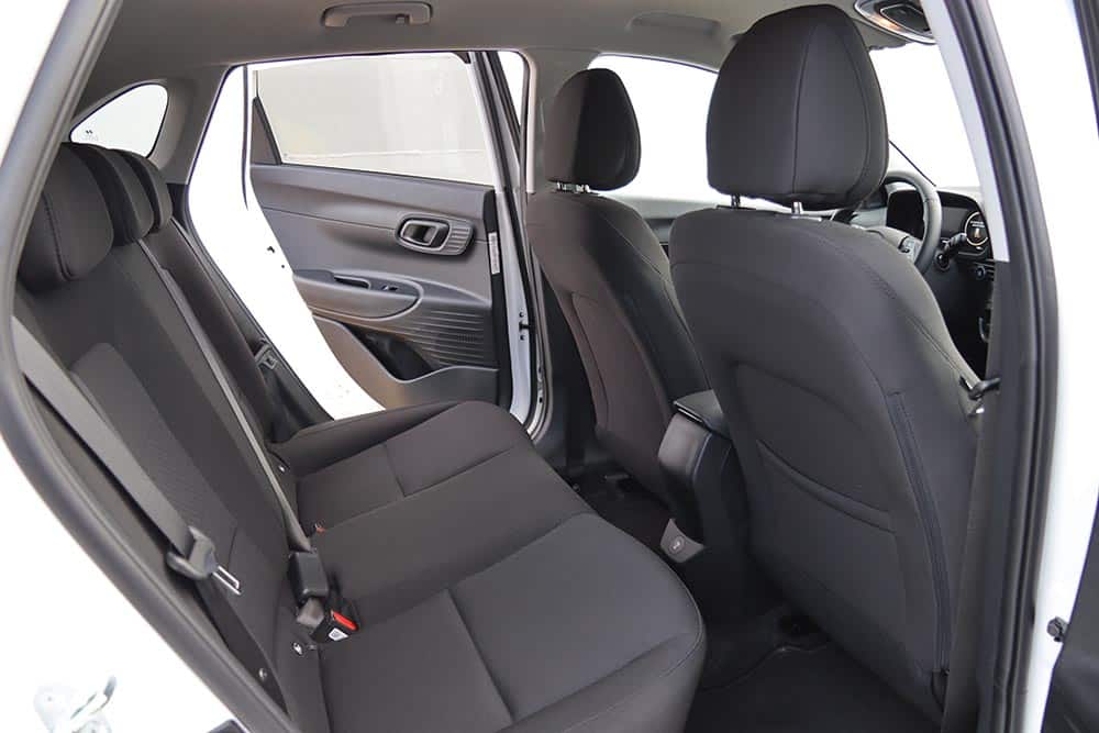 https://cdn.autogreeknews.gr/wp-content/uploads/2026/06/Hyundai-i20-1.0T-100-HP-FL-32.jpg