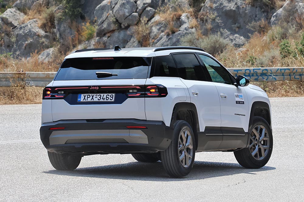 https://cdn.autogreeknews.gr/wp-content/uploads/2026/06/Jeep-Compass-e–Hybrid-145-29.jpg