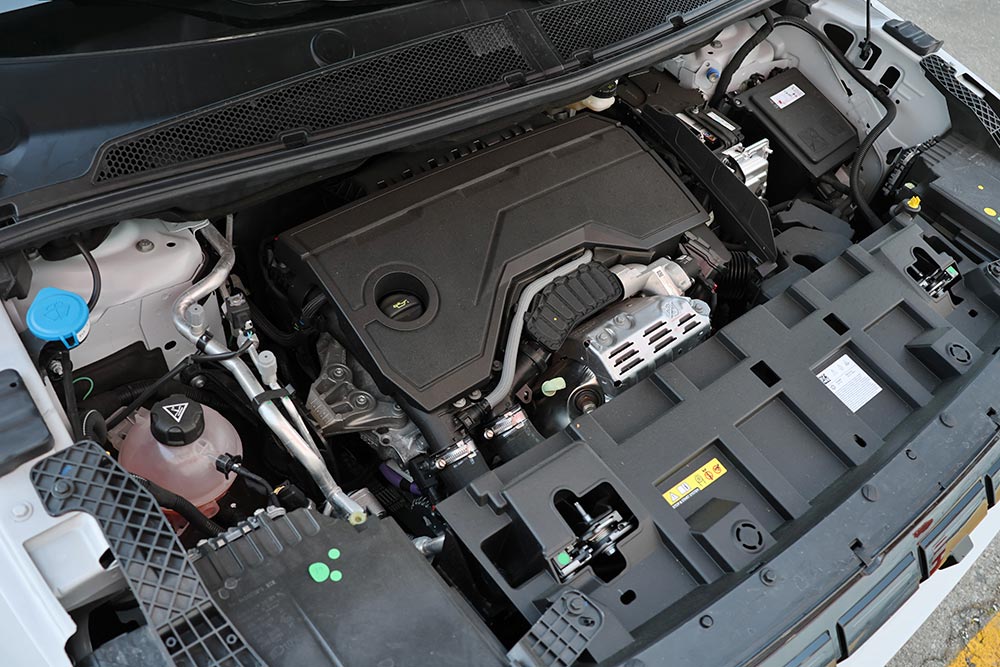 https://cdn.autogreeknews.gr/wp-content/uploads/2026/06/Jeep-Compass-e–Hybrid-145-engine.jpg