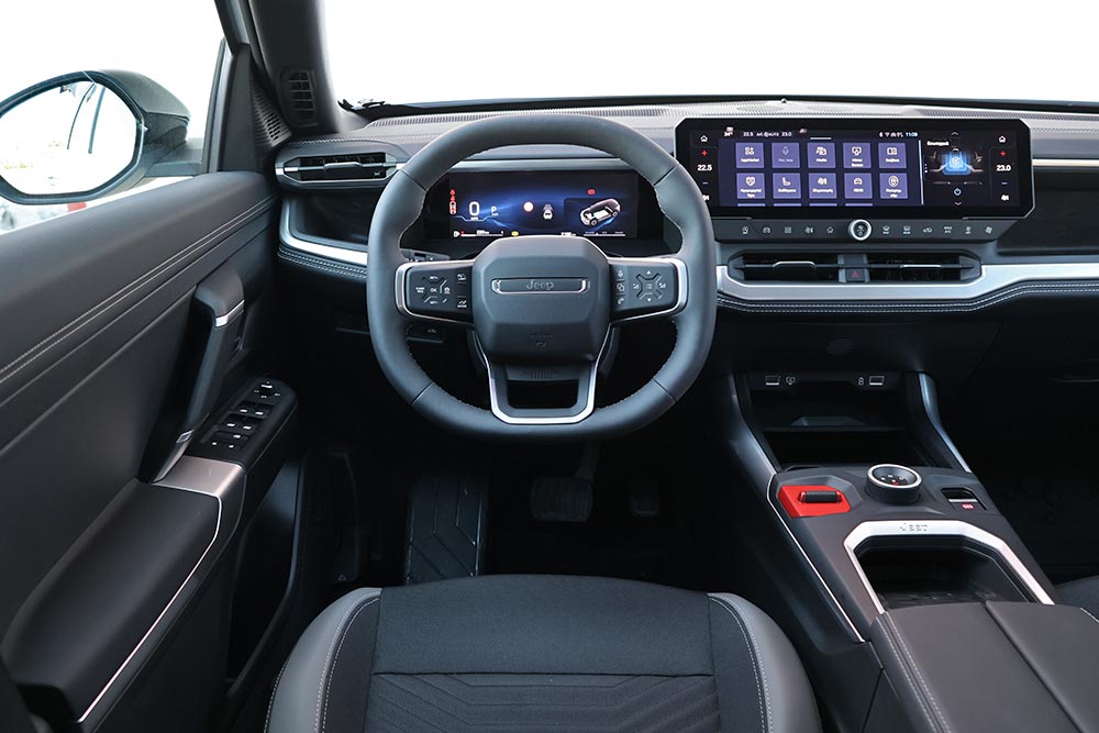 https://cdn.autogreeknews.gr/wp-content/uploads/2026/06/Jeep-Compass-e–Hybrid-145-interior-11.jpg