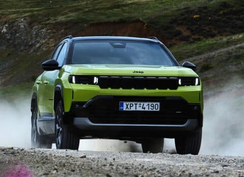 Πολυτάλαντο νέο Jeep Compass για κάθε τερέν
