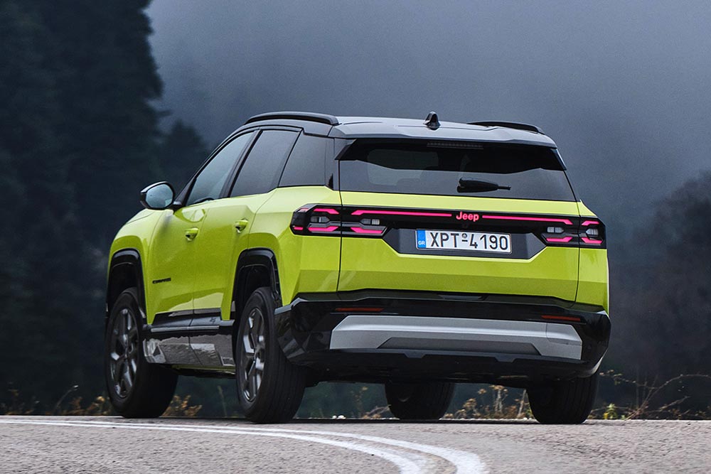 https://cdn.autogreeknews.gr/wp-content/uploads/2026/06/Jeep_Compass_2026-35.jpg