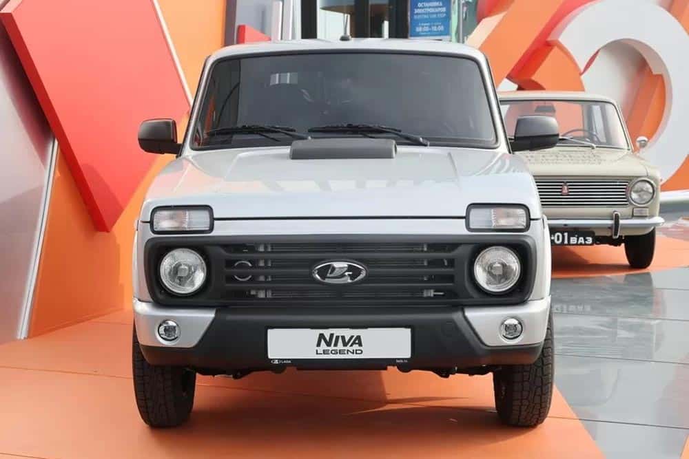 https://cdn.autogreeknews.gr/wp-content/uploads/2026/06/Lada-Niva-Legend-2026.jpg