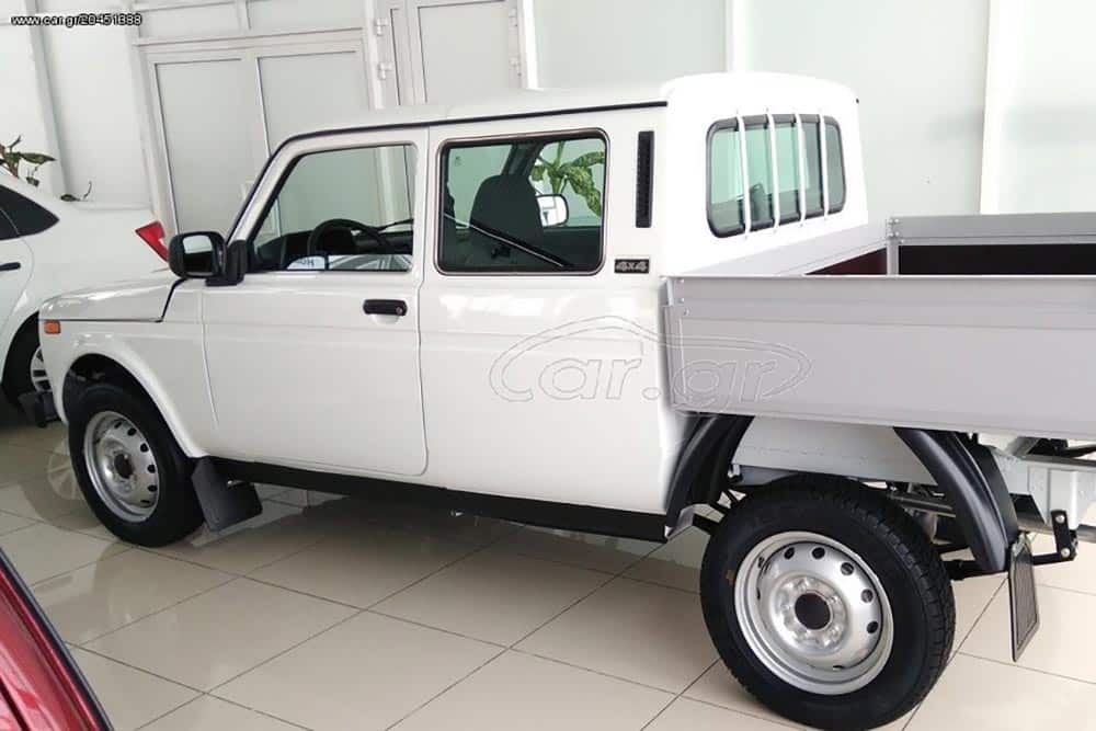 https://cdn.autogreeknews.gr/wp-content/uploads/2026/06/Lada-Niva-pickup-1.jpg