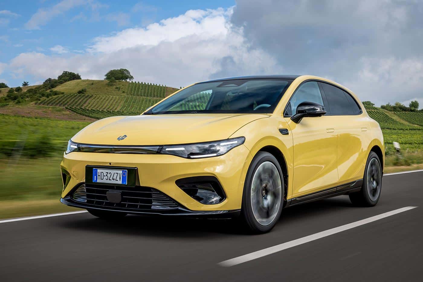 https://cdn.autogreeknews.gr/wp-content/uploads/2026/06/Leapmotor-B05-20.jpg