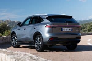 MG HS PHEV (1)