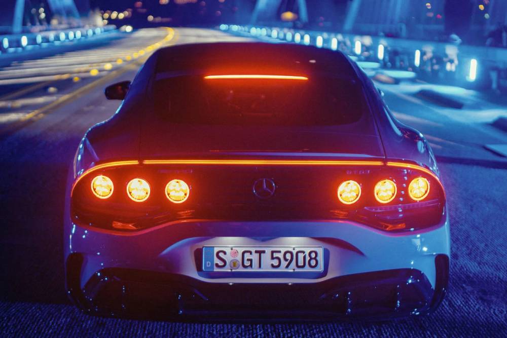 https://cdn.autogreeknews.gr/wp-content/uploads/2026/06/Mercedes-AMG-GT-4-Door-EV-11-scaled-1.jpg